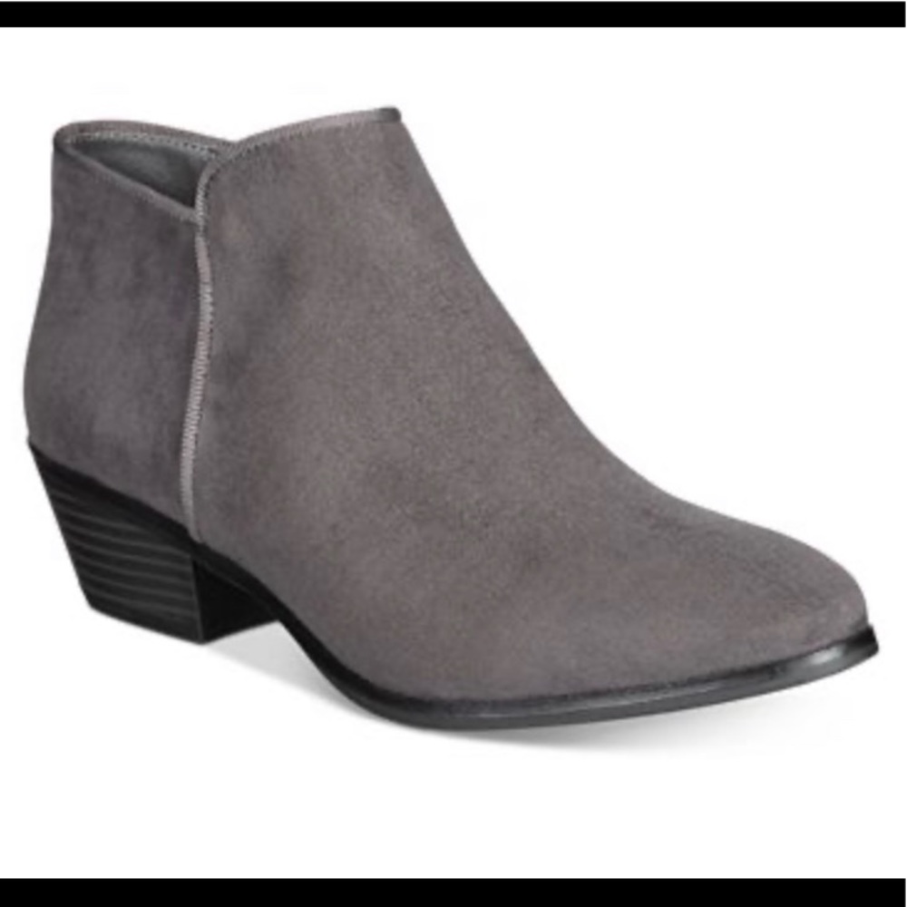 Grey, suede ankle boots! New
